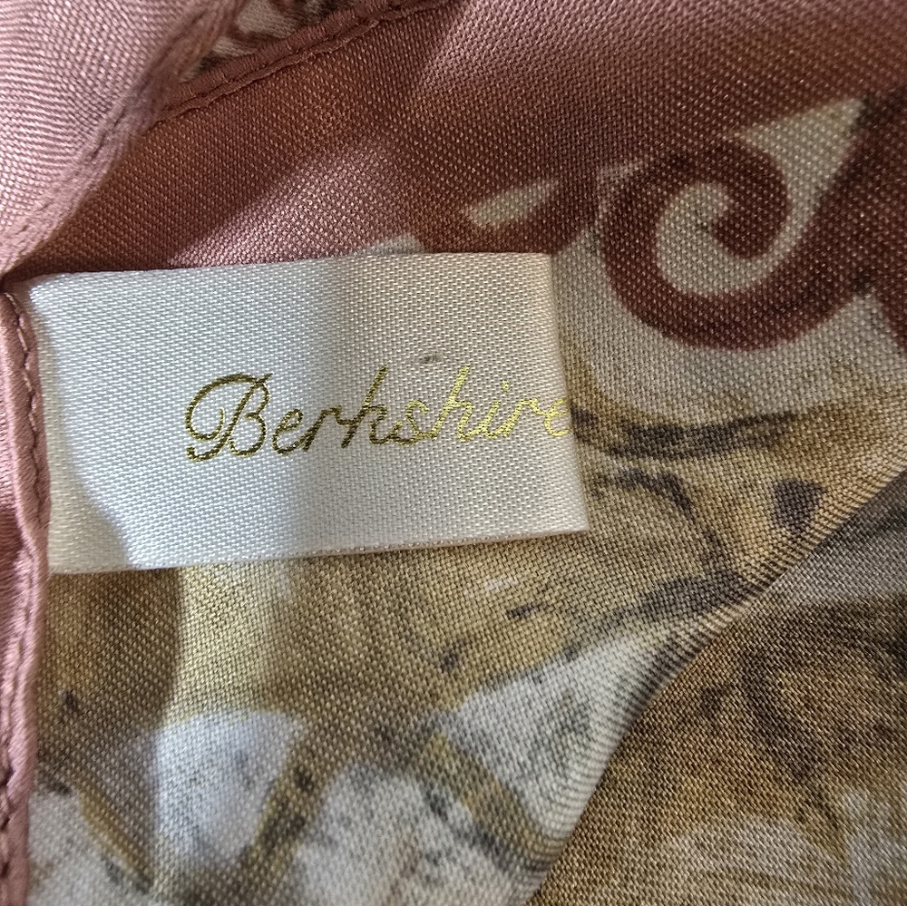 Handkerchief - Picture 3 of 3